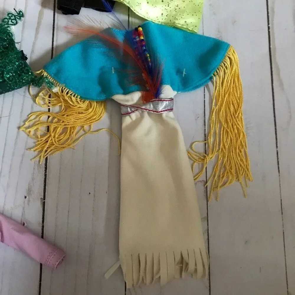 Lot of Barbie Mattel Kelly Tommy fashion doll purses Indian fringe